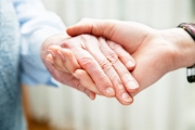 دعوت از کارآفرینان برای حضور در  نخستین استارت آپ « مراقبت سالمندی » 